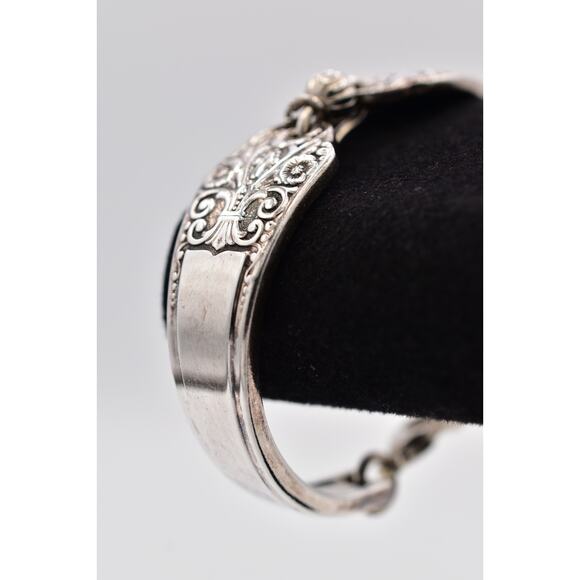 Vintage Precious Spoon Handle Small Bangle Bracelet Silver Tone Heart Charm Bin2 - Picture 2 of 12